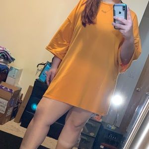 Boohoo tangerine T-shirt dress
